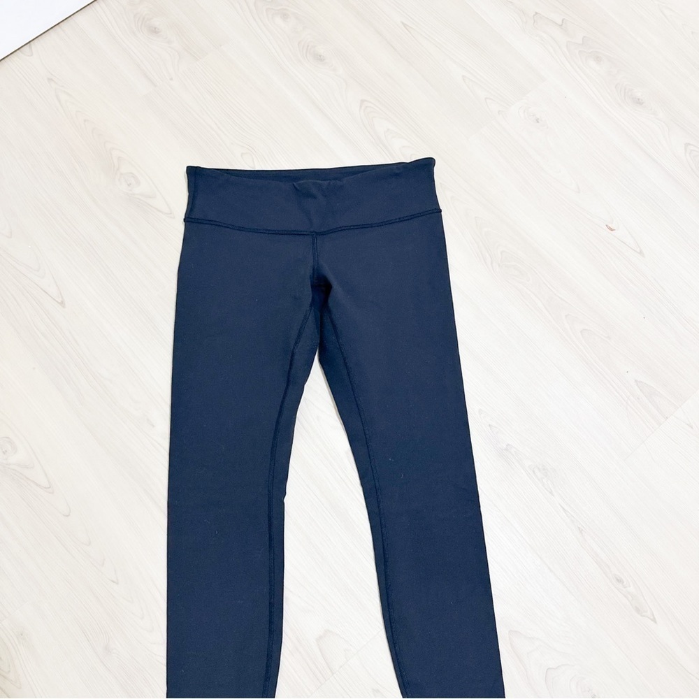 Lululemon black wunder under leggings - Picture 3 of 10